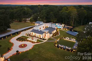 15700 Youngblood Rd, Charlotte, NC 28278 - Photo 2