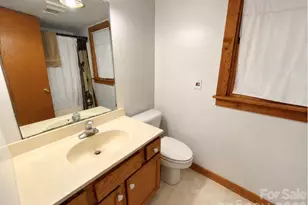 100 Creek Bend Rd, Waynesville, NC 28785 - Photo 10