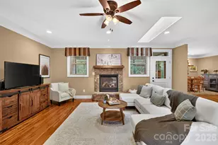 70 King Heights Dr, Fletcher, NC 28732 - Photo 26