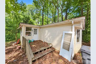 4235 Eagle Chase Drive, Charlotte, NC 28216 - Photo 6