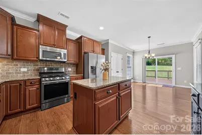 12910 Hunting Birds Lane, Charlotte, NC 28278 - Photo 18