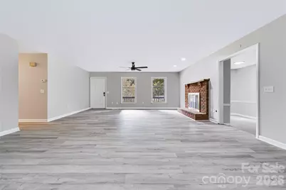 2537 Brentwood Circle, Lenoir, NC 28645 - Photo 8