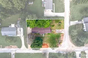 2537 Brentwood Cir, Lenoir, NC 28645 - Photo 14