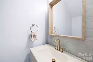 4131 Beauvista Dr, Charlotte, NC 28269 - Photo 12