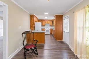 20914 Academy St, Cornelius, NC 28031 - Photo 10