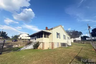 17 Hill St, Great Falls, SC 29055 - Photo 24