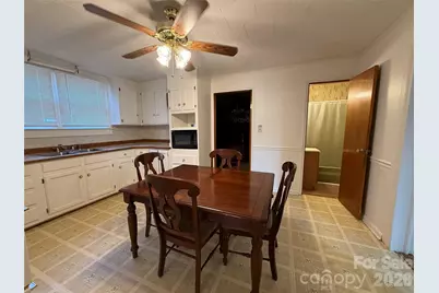 17 Hill Street, Great Falls, SC 29055 - Photo 6
