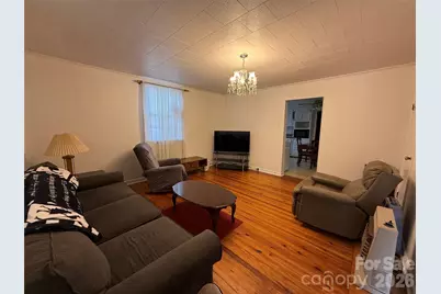 17 Hill Street, Great Falls, SC 29055 - Photo 4