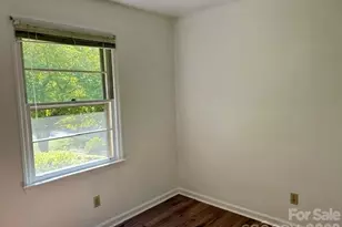 215 Norleon Ave, Hendersonville, NC 28791 - Photo 8