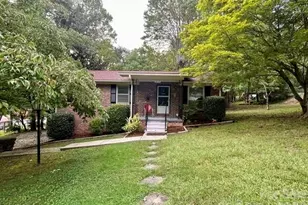 215 Norleon Ave, Hendersonville, NC 28791 - Photo 2