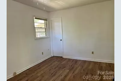 215 Norleon Avenue, Hendersonville, NC 28791 - Photo 10