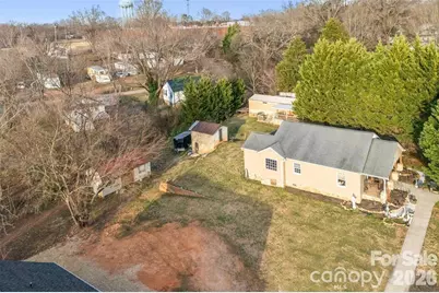 1554 7th Avenue Drive SW #2D, Hickory, NC 28602 - Photo 1