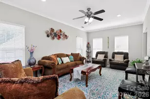 1811 Jeffrey Bryan Dr, Charlotte, NC 28213 - Photo 8