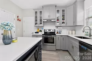 1811 Jeffrey Bryan Dr, Charlotte, NC 28213 - Photo 18