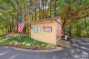 8596 Ledford Ave, Connelly Springs, NC 28612 - Photo 30