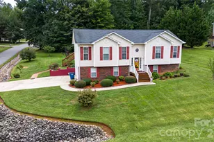 142 Doe Run, Morganton, NC 28655 - Photo 2