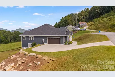 297 Maple Knoll Drive, Hendersonville, NC 28792 - Photo 8