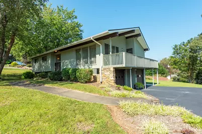 127 College Circle, Swannanoa, NC 28778 - Photo 2