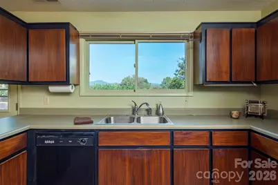 127 College Circle, Swannanoa, NC 28778 - Photo 12