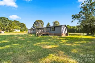 2947 Nc 16 Hwy, Newton, NC 28658 - Photo 4