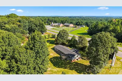 2947 Nc 16 Highway, Newton, NC 28658 - Photo 10