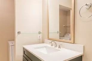 2516 Cranbrook Ln, Charlotte, NC 28207 - Photo 12