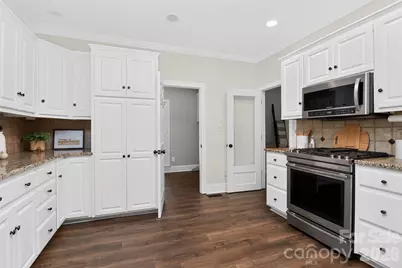 6128 Lake Providence Lane, Charlotte, NC 28277 - Photo 18