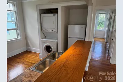 200 Courtland Place, Asheville, NC 28801 - Photo 8