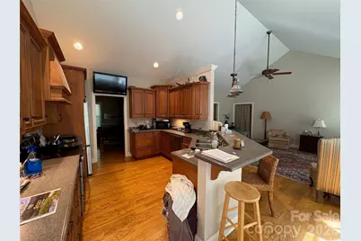 502 Pace Road, Hendersonville, NC 28792 - Photo 10