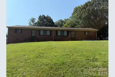 411 E K Street, Newton, NC 28658 - Photo 1