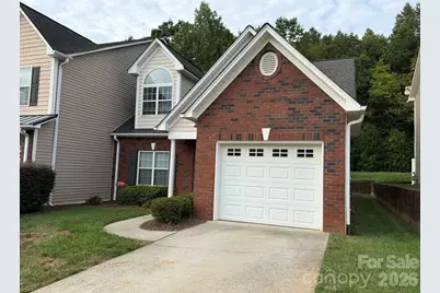 4746 Braxton Gate Lane #8, Hickory, NC 28602 - Photo 2