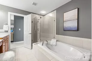 7810 Springs Village Ln, Charlotte, NC 28226 - Photo 24