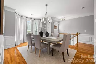 7810 Springs Village Ln, Charlotte, NC 28226 - Photo 4