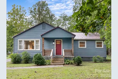 105 Robinson Avenue, Brevard, NC 28712 - Photo 2