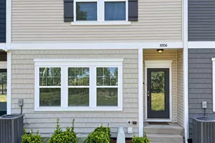 1006 Sharon Towns Dr, Charlotte, NC 28210 - Photo 1