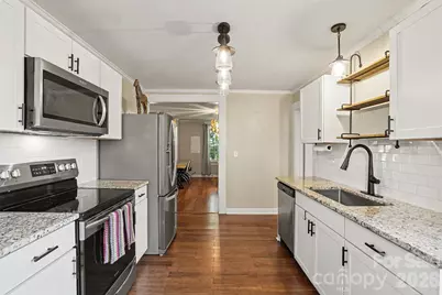 224 E Catawba Avenue, Mooresville, NC 28115 - Photo 10