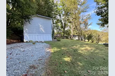 880 G W Whitmire Road, Rosman, NC 28772 - Photo 2