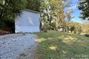 880 G W Whitmire Rd, Rosman, NC 28772 - Photo 2