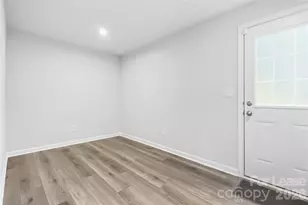 1134 Canando St, Charlotte, NC 28214 - Photo 6