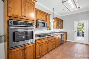 3860 Landrum Rd, Columbus, NC 28722 - Photo 6
