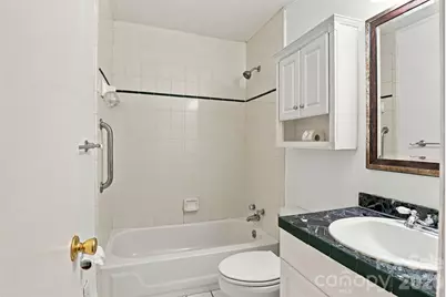 7033 Starvalley Drive, Charlotte, NC 28210 - Photo 12