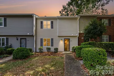 3272 Heathstead Place, Charlotte, NC 28210 - Photo 2
