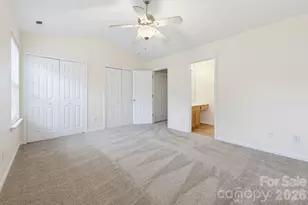 2176 Winthrop Chase Dr, Charlotte, NC 28212 - Photo 22