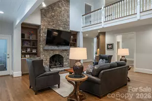 4 Cedar Hill Dr, Asheville, NC 28803 - Photo 2