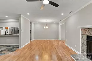 907 Cranberry Cir, Fort Mill, SC 29715 - Photo 2