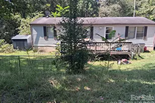 1215 Peak Pl NW, Lenoir, NC 28645 - Photo 14