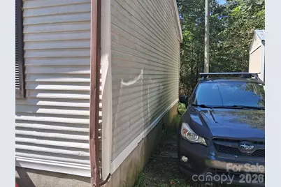 1215 Peak Place NW, Lenoir, NC 28645 - Photo 2