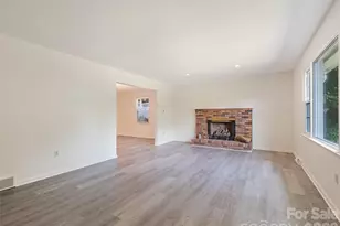 11 Crestwood Ln, Candler, NC 28715 - Photo 8