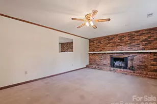 11 Crestwood Ln, Candler, NC 28715 - Photo 34
