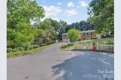 11 Crestwood Lane, Candler, NC 28715 - Photo 2